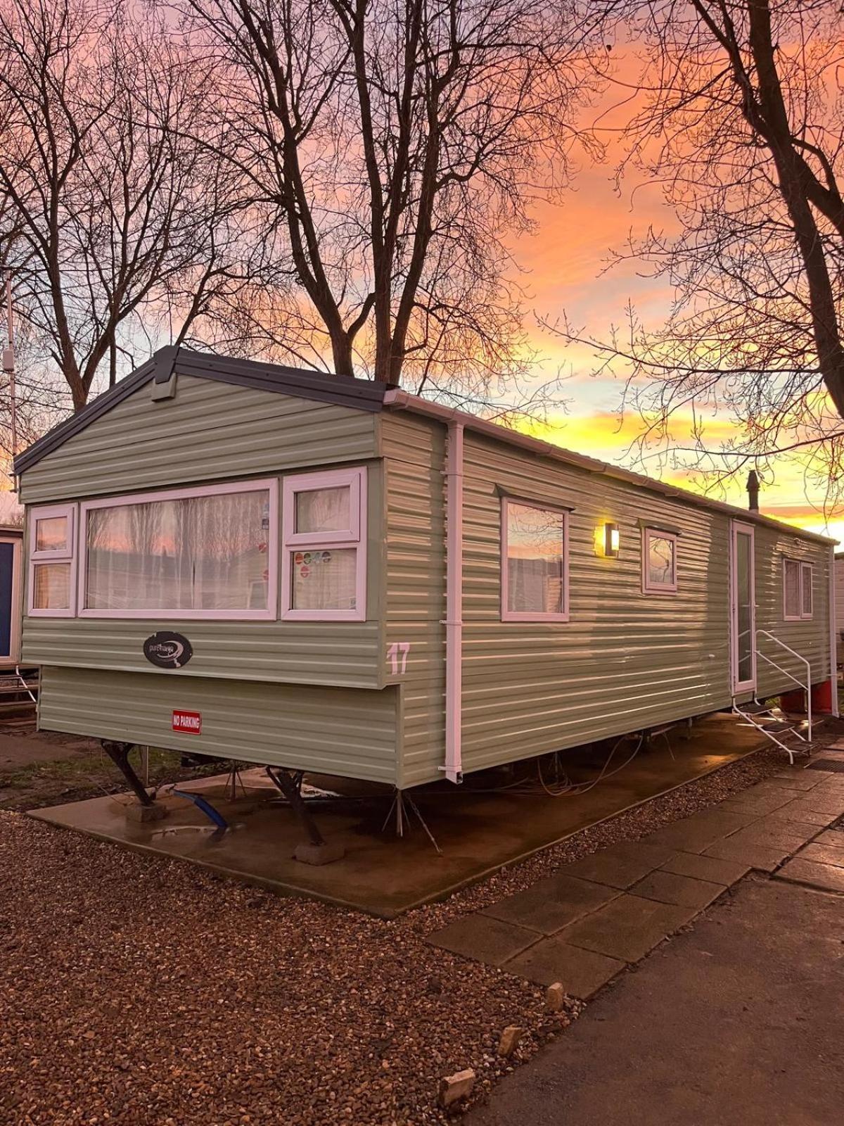 The Getaway Billing Aquadrome Villa Northampton Dış mekan fotoğraf